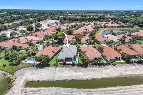 House in Lake Worth, Florida 4 bedrooms, 295.71 sq.m. № 1217279 - photo 21