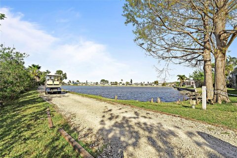 Terreno en venta en North Port, Florida № 1027875 - foto 16