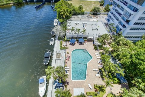 Copropriété à vendre à Fort Lauderdale, Floride: 2 chambres, 124.86 m2 № 1061310 - photo 7