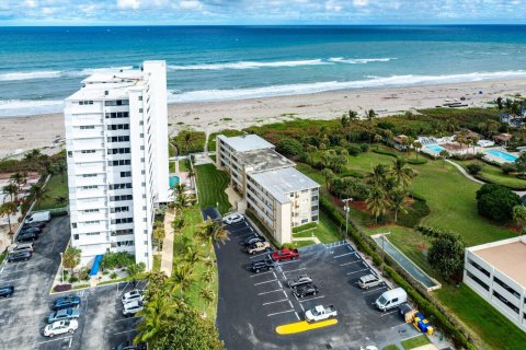 Condominio en venta en Riviera Beach, Florida, 2 dormitorios, 80.64 m2 № 1018012 - foto 11