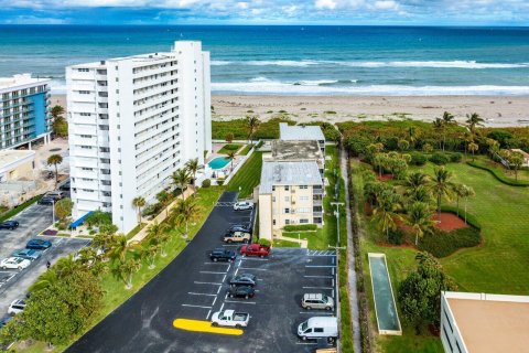 Condominio en venta en Riviera Beach, Florida, 2 dormitorios, 80.64 m2 № 1018012 - foto 10