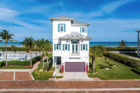 House in Hutchinson Island South, Florida 5 bedrooms, 433.85 sq.m. № 1055096 - photo 16