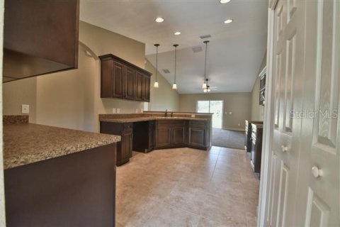 Casa en venta en Ocala, Florida, 3 dormitorios, 179.86 m2 № 1400529 - foto 3