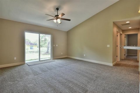 Casa en venta en Ocala, Florida, 3 dormitorios, 179.86 m2 № 1400529 - foto 10