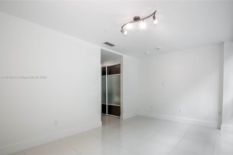 Condominio en venta en Aventura, Florida, 2 dormitorios, 154.5 m2 № 1241921 - foto 16