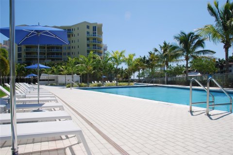 Condominio en venta en Aventura, Florida, 2 dormitorios, 154.5 m2 № 1241921 - foto 2