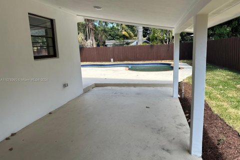 Casa en venta en Margate, Florida, 3 dormitorios, 159.7 m2 № 1241917 - foto 16