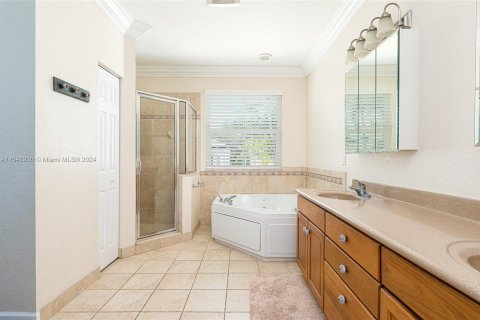 Casa en venta en Dania Beach, Florida, 3 dormitorios, 221.85 m2 № 1040471 - foto 21