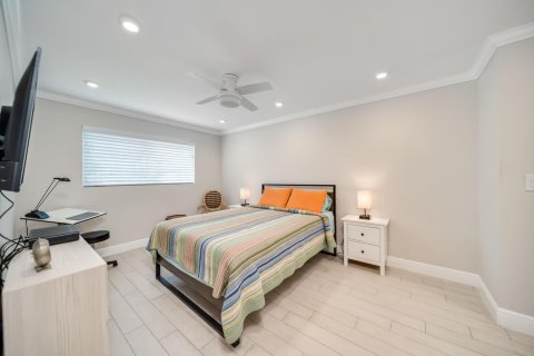Condo in Wilton Manors, Florida, 2 bedrooms  № 1097841 - photo 27