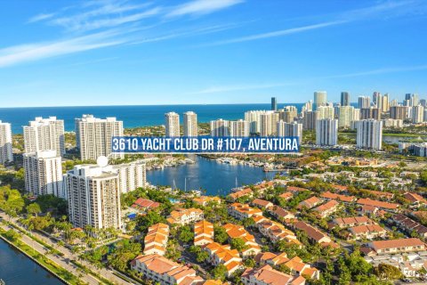 Condominio en venta en Aventura, Florida, 2 dormitorios, 110.27 m2 № 1097840 - foto 30