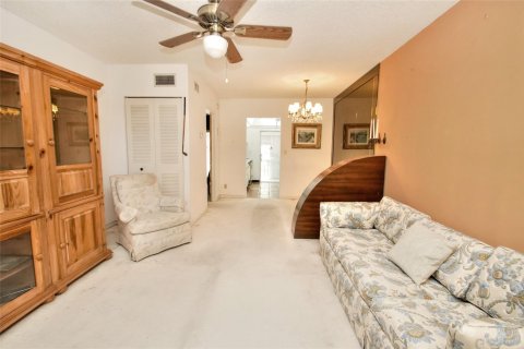 Condominio en venta en Margate, Florida, 1 dormitorio, 68.19 m2 № 1097839 - foto 10