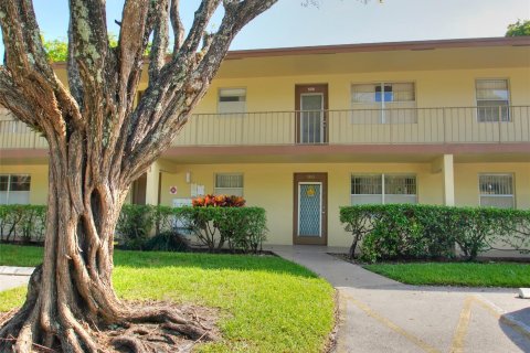 Condominio en venta en Margate, Florida, 1 dormitorio, 68.19 m2 № 1097839 - foto 17