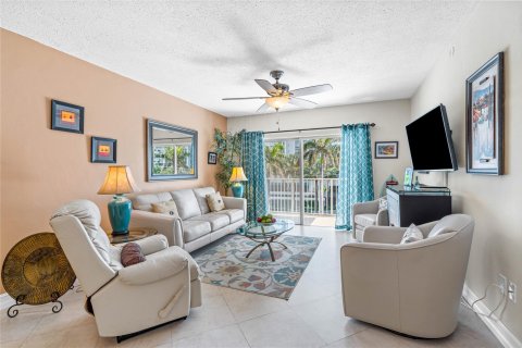 Condo in Hollywood, Florida, 2 bedrooms  № 1045395 - photo 20