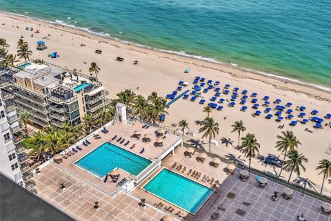 Condominio en venta en Hollywood, Florida, 1 dormitorio, 92.9 m2 № 1065143 - foto 23