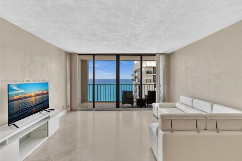 Copropriété à vendre à Hollywood, Floride: 1 chambre, 92.9 m2 № 1065143 - photo 12