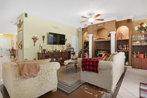 Villa ou maison à vendre à Miramar, Floride: 4 chambres, 323.21 m2 № 1047433 - photo 17