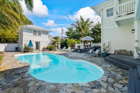 Villa ou maison à louer à Saint Petersburg, Floride: 5 chambres, 324.6 m2 № 1354984 - photo 3