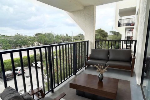 Condominio en venta en Tamarac, Florida, 2 dormitorios, 98.48 m2 № 1072790 - foto 17