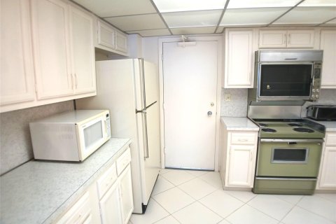 Condo in Fort Lauderdale, Florida, 1 bedroom  № 1022401 - photo 13