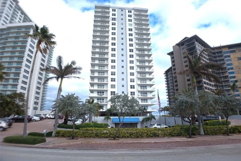 Condo in Fort Lauderdale, Florida, 1 bedroom  № 1022401 - photo 24