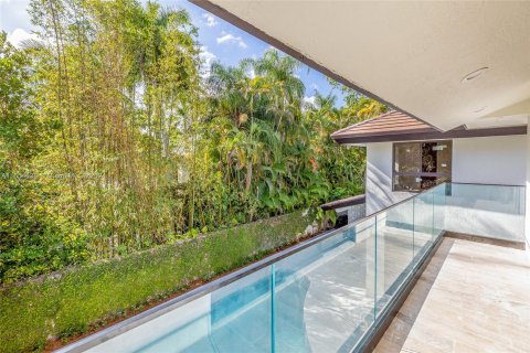 Casa en venta en Miami, Florida, 6 dormitorios, 404.31 m2 № 1075163 - foto 26