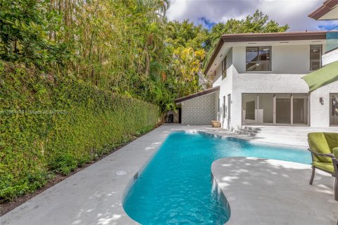 Купить виллу или дом в Майами, Флорида 6 спален, 404.31м2, № 1075163 - фото 3