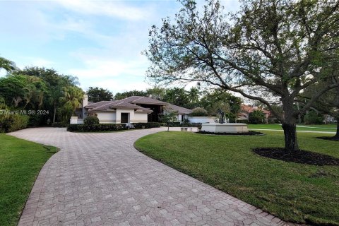 Villa ou maison à vendre à Parkland, Floride: 5 chambres, 776.11 m2 № 1049682 - photo 8