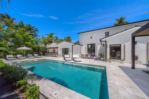 Villa ou maison à vendre à Miami Beach, Floride: 5 chambres, 386.47 m2 № 1351664 - photo 7