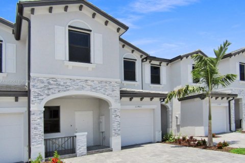 Townhouse in Homestead, Florida 3 bedrooms, 157.47 sq.m. № 1351665 - photo 3