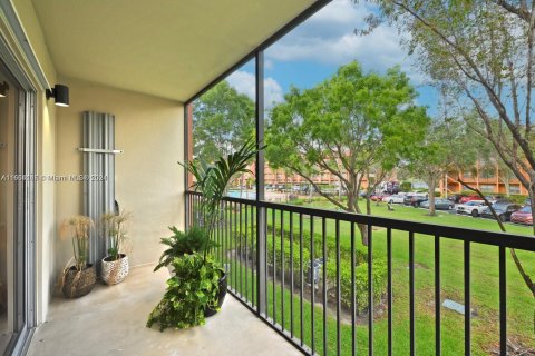 Condominio en venta en Pembroke Pines, Florida, 2 dormitorios, 112.13 m2 № 1351640 - foto 26