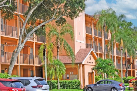 Copropriété à vendre à Pembroke Pines, Floride: 2 chambres, 112.13 m2 № 1351640 - photo 27