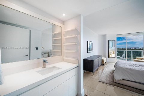 Copropriété à vendre à Miami Beach, Floride: 2 chambres, 94.76 m2 № 1291354 - photo 11