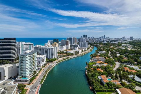 Copropriété à vendre à Miami Beach, Floride: 2 chambres, 94.76 m2 № 1291354 - photo 23