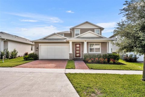 Villa ou maison à vendre à Apopka, Floride: 4 chambres, 282.79 m2 № 1339857 - photo 1