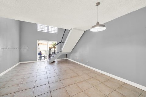 Condominio en venta en Miami, Florida, 1 dormitorio, 74.41 m2 № 1399495 - foto 14