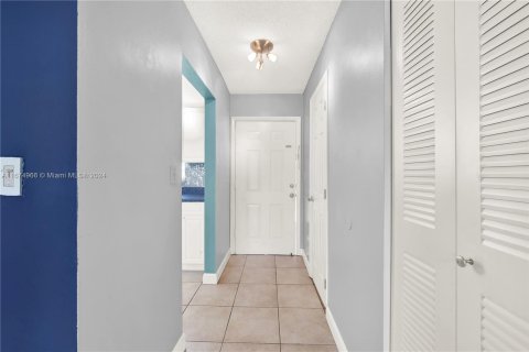 Condominio en venta en Miami, Florida, 1 dormitorio, 74.41 m2 № 1399495 - foto 6