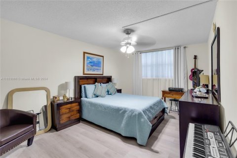 Copropriété à vendre à Tamarac, Floride: 2 chambres, 88.26 m2 № 1294325 - photo 10