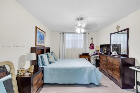 Copropriété à vendre à Tamarac, Floride: 2 chambres, 88.26 m2 № 1294325 - photo 11