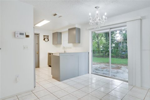 Casa en venta en New Port Richey, Florida, 3 dormitorios, 127.46 m2 № 1390182 - foto 4