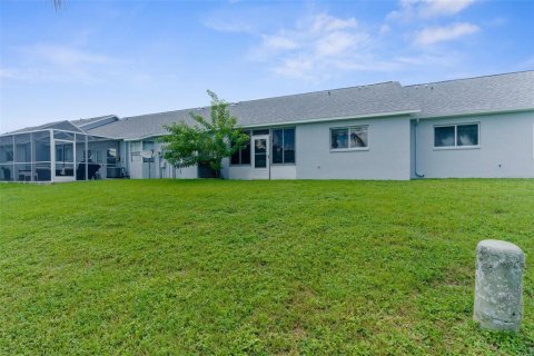 House in New Port Richey, Florida 2 bedrooms, 109.35 sq.m. № 1284645 - photo 21