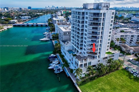 Copropriété à vendre à Bay Harbor Islands, Floride: 3 chambres, 170.29 m2 № 1059593 - photo 29