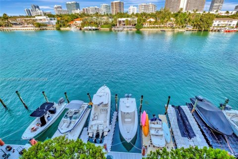 Condo in Bay Harbor Islands, Florida, 3 bedrooms  № 1059593 - photo 3