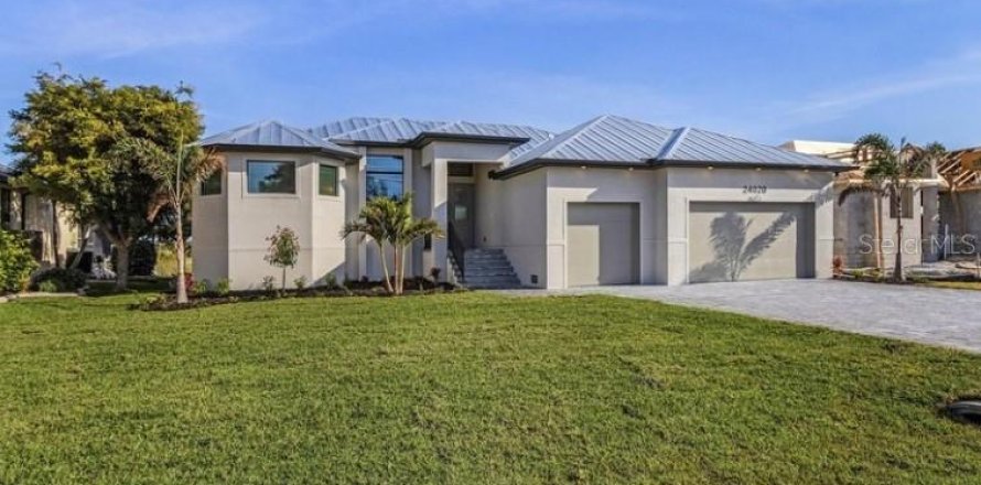 Villa ou maison à Punta Gorda, Floride 3 chambres, 221.11 m2 № 1320167