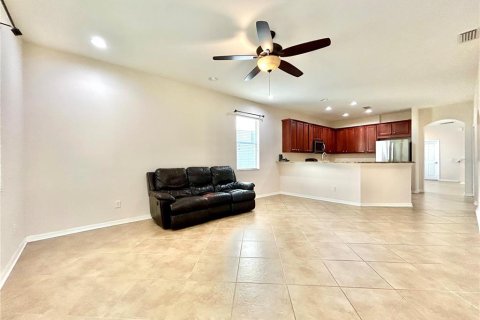 Casa en alquiler en Tampa, Florida, 4 dormitorios, 243.03 m2 № 1352861 - foto 3