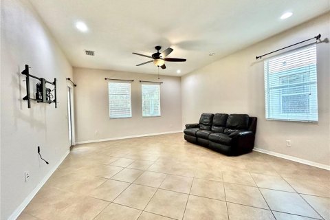 Casa en alquiler en Tampa, Florida, 4 dormitorios, 243.03 m2 № 1352861 - foto 5