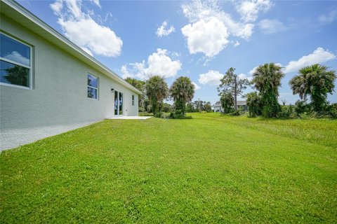 House in Rotonda, Florida 4 bedrooms, 176.51 sq.m. № 1352899 - photo 21