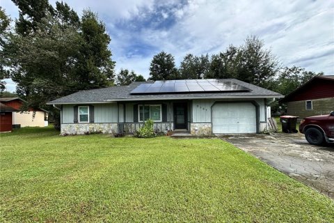 House in Ocala, Florida 3 bedrooms, 119.94 sq.m. № 1389182 - photo 1