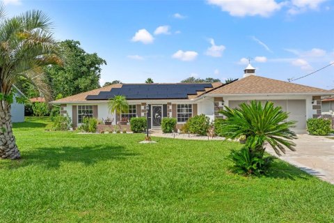 Casa en venta en Spring Hill, Florida, 2 dormitorios, 154.4 m2 № 1389157 - foto 1