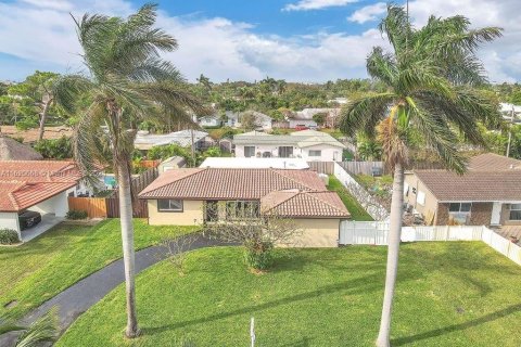 Villa ou maison à vendre à Fort Lauderdale, Floride: 3 chambres, 180.04 m2 № 1241755 - photo 2