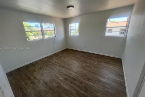 Immobilier commercial à vendre à Miami, Floride: 255.67 m2 № 1348214 - photo 19